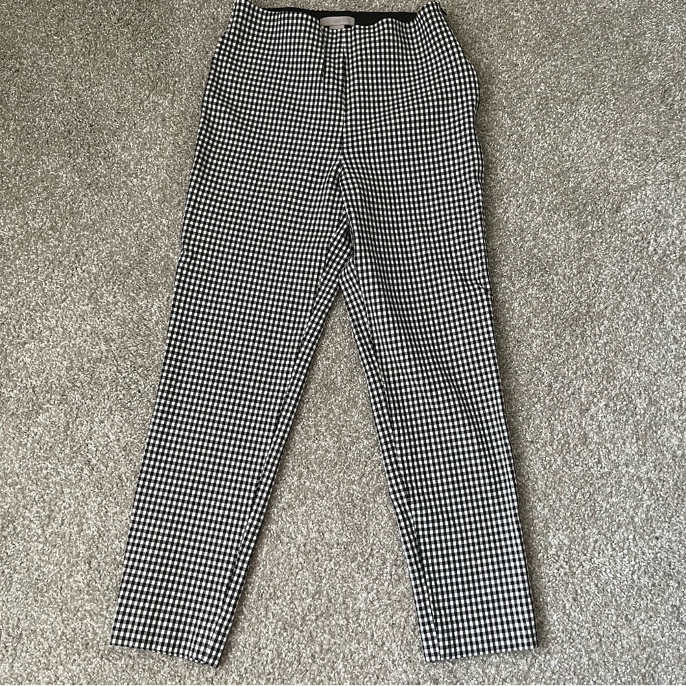 H&M high waisted black and white checkered skinny pant. Size 4.